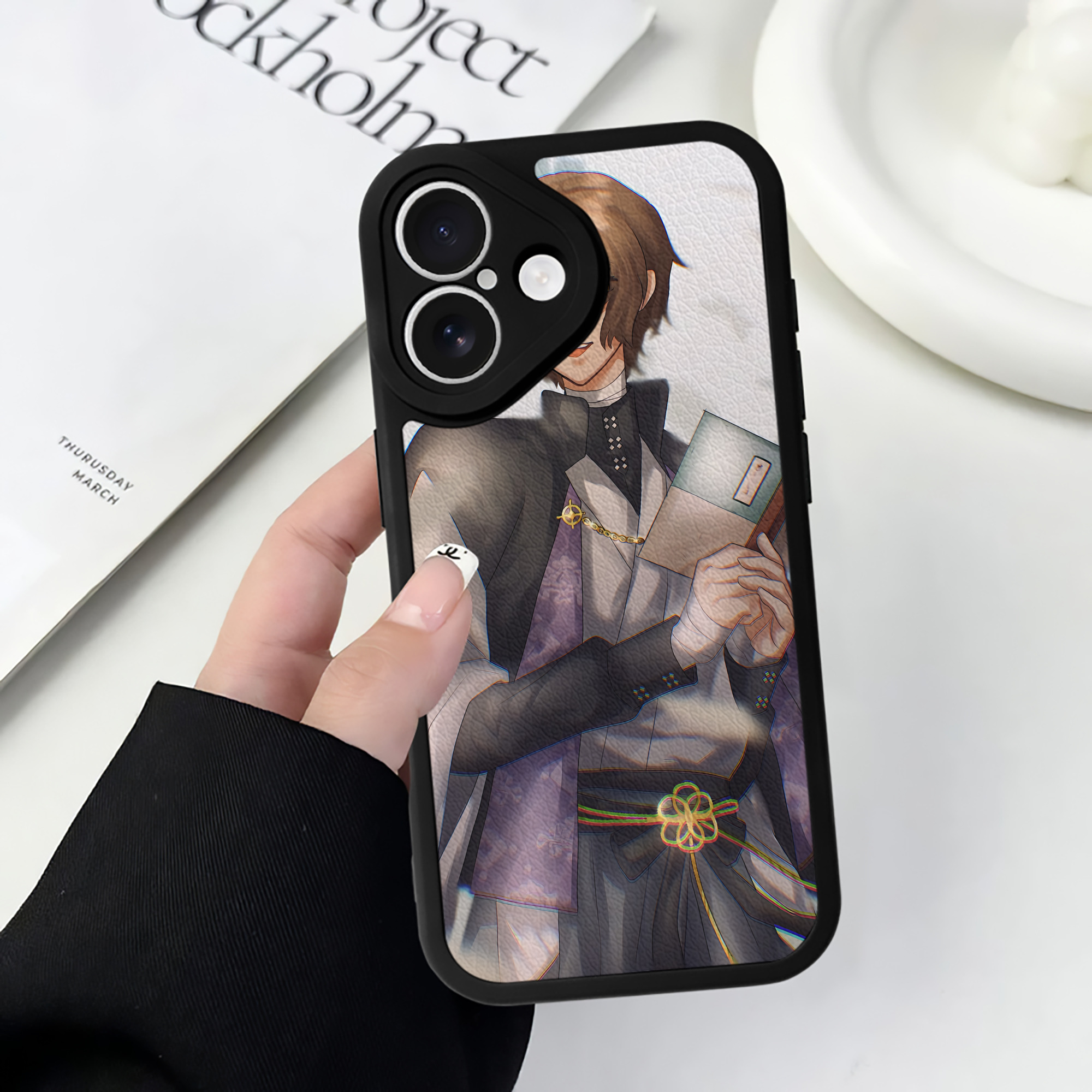（画像用） 文豪ストレイドッグス Bungo Stray Dogs 【iPhone 16シリーズ対応】シリコンスマホケース（レザー調） 材質：シリコン